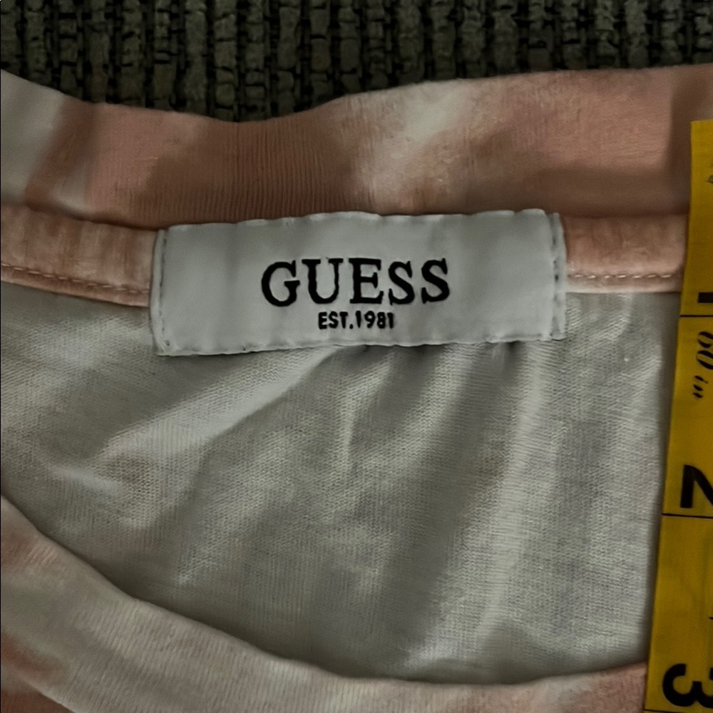 Guess Women's Pink Cropped Tie Dye Logo Graphic Tee Size Large - Picture 9 of 11